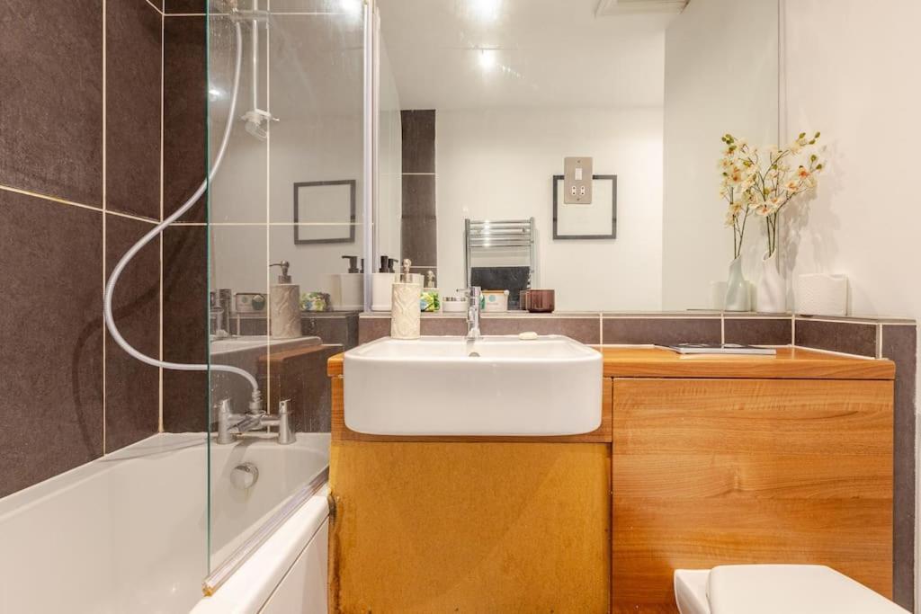 2 Bedroom Flat In St Johns Wood London Exterior foto